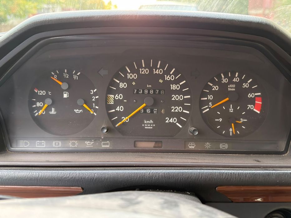 Мерседес 124 3.0
