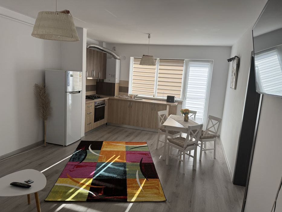 Inchiriez apartament 2 camere