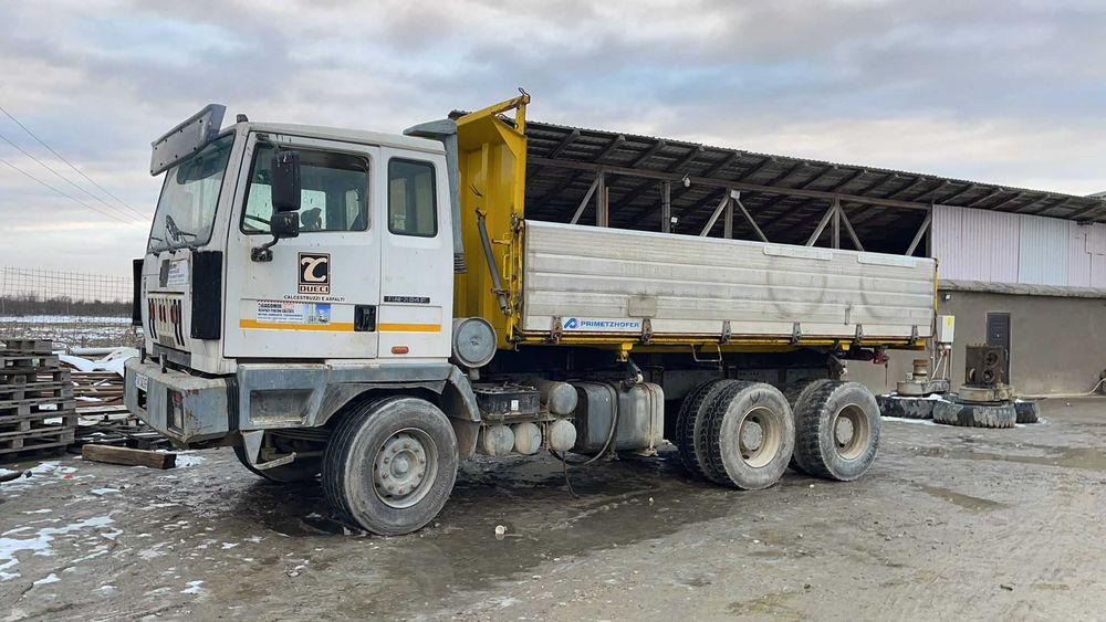 Drumuri Tehnologice și Agricole  /  Platforme terasamente piatra si Beton / Construcții Industriale la Cheie
