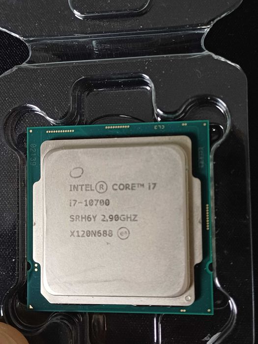 Procesor I7 10700 socket LGA 1200
