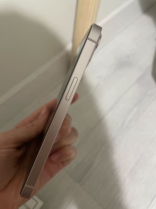 Продаю Iphone 13, 256 гб