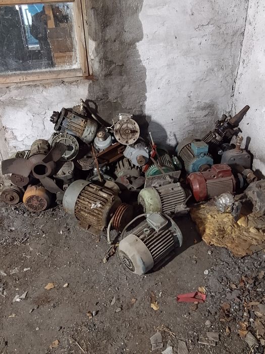 Продам электро моторы