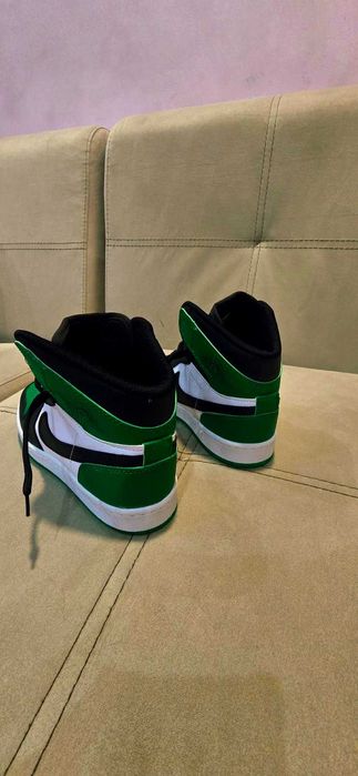 Маратонки,спортни обувки Nike air Jordan 1 high lucky green