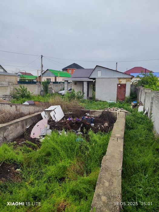 Участок с домом (времянка)