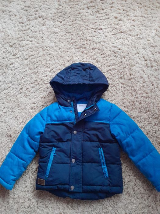 Женская обувь, детская одежда.