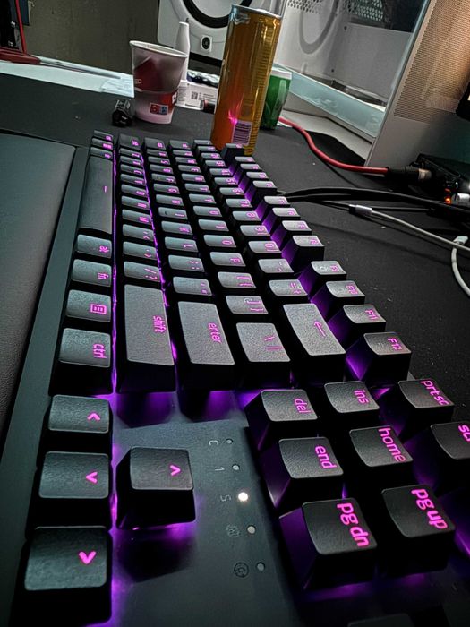 Razer Huntsman V2 Analog, RGB, черна