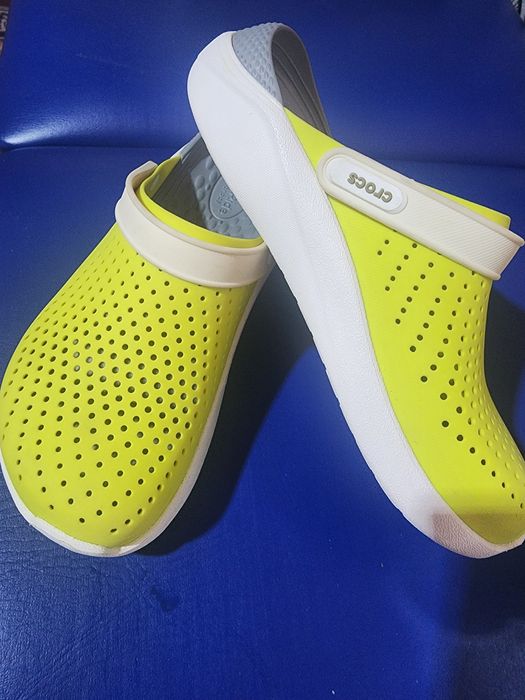 Продаю оригинальные Crocs LiteRide