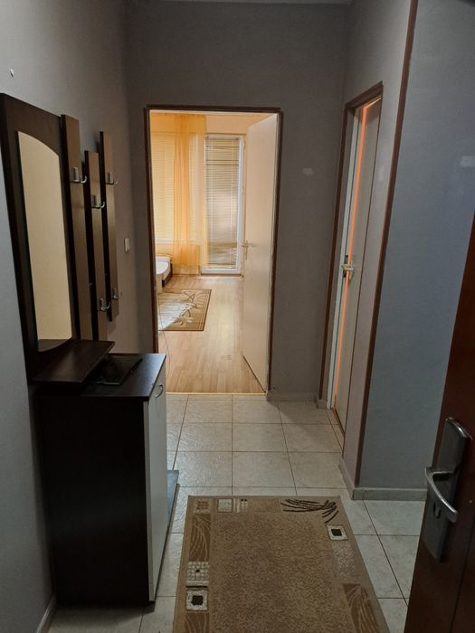 Дава се под наем Двустаен апартамент в Бургас, Меден рудник - зона Б - 68 кв.м за 382.5 € - Снимка #1