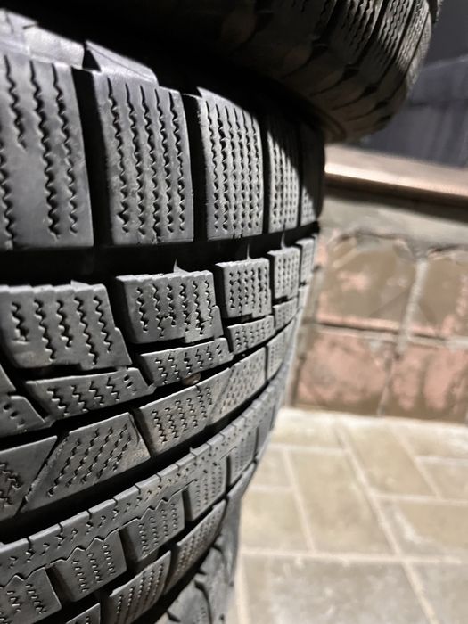 Шина 225/45/R17 липучка