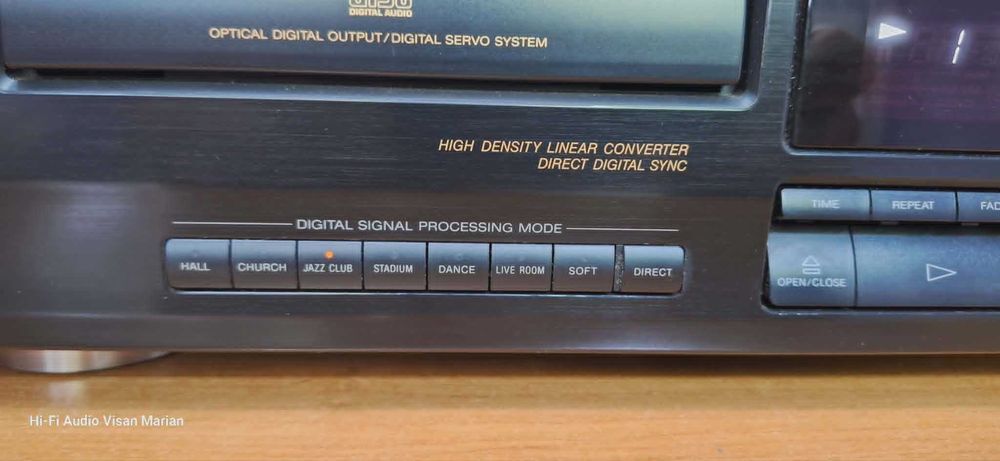 CD Sony CDP-D7 Digital signal processor
