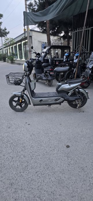 Rabochi 14 cho'ntay  skuter