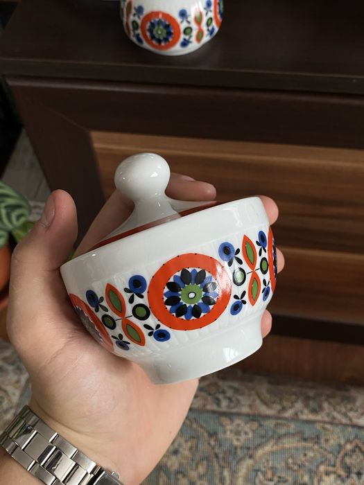 Непълен винтидж порцеланов сервиз Winterling