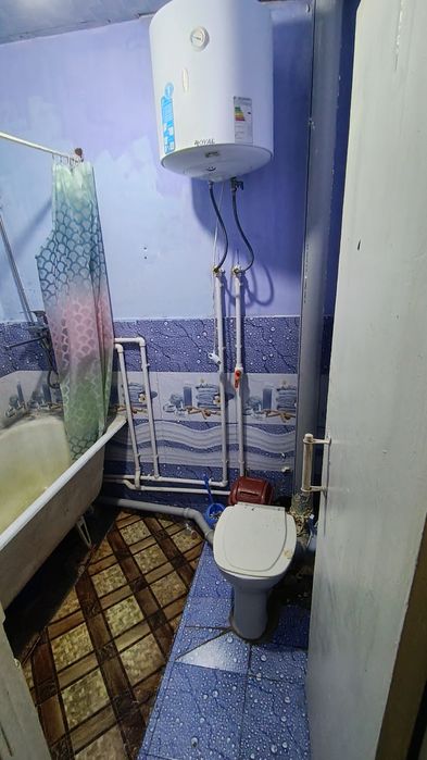 1 xonali Dom sotiladi