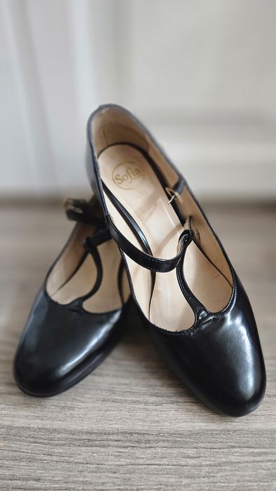 Туфли кожаные, лаковые 37р