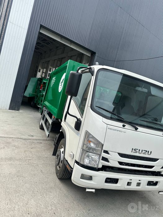 Musuravoz 7+1 ISUZU shassisida