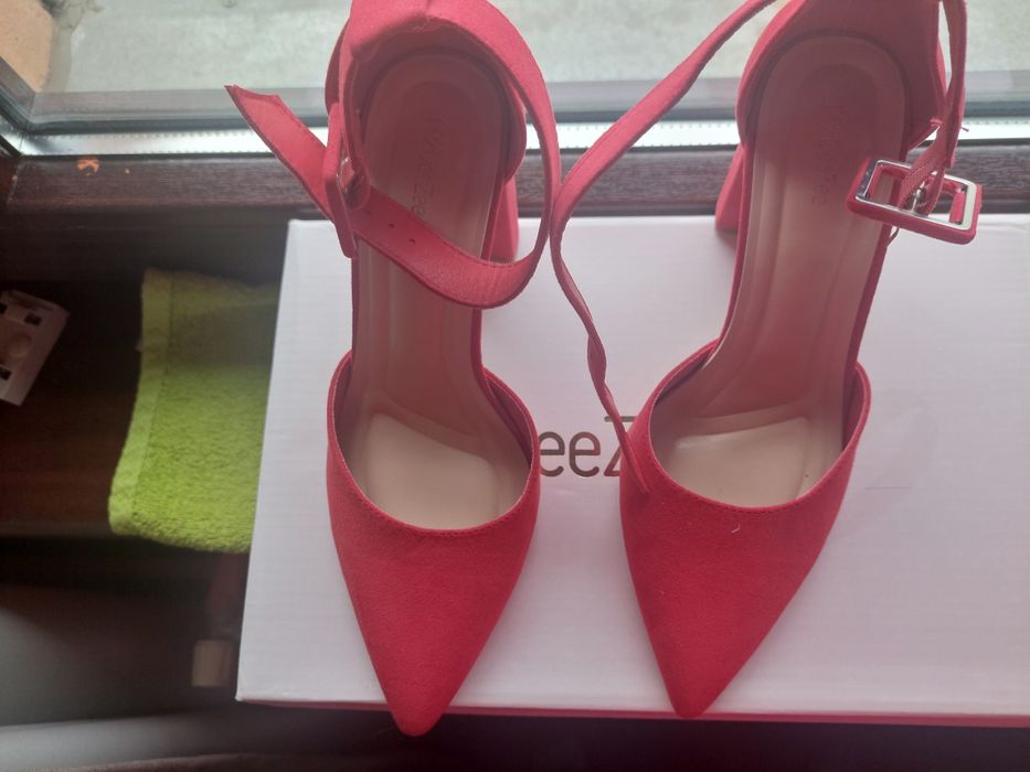 Pantofi DeeZee mărimea 35