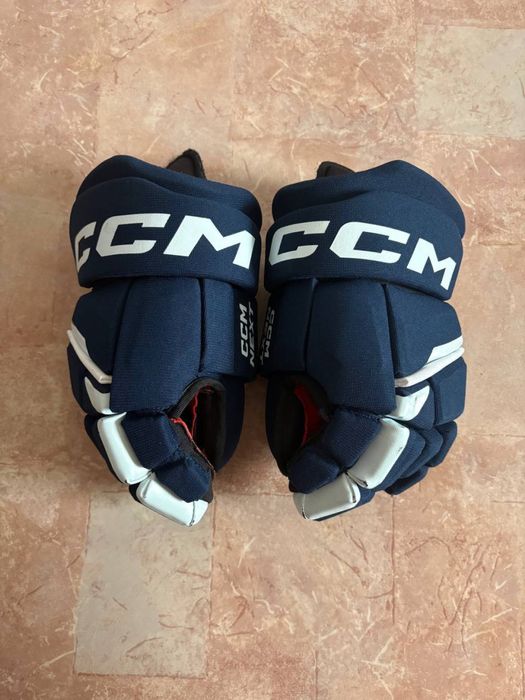 Форма хоккейная