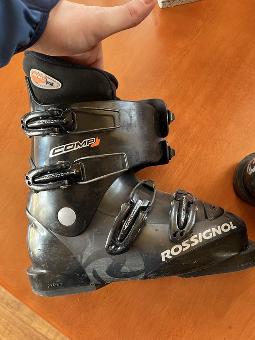 Ски обувки Rossignol