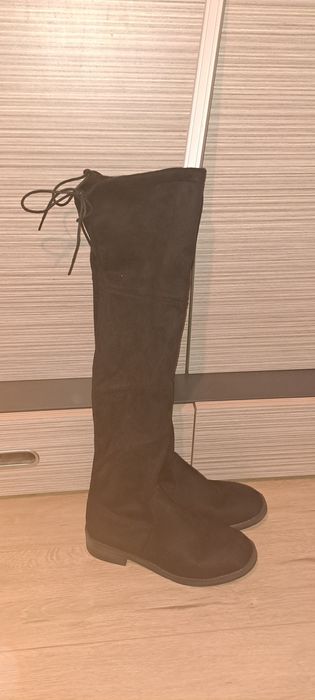 Велурени ботуши тип чизми