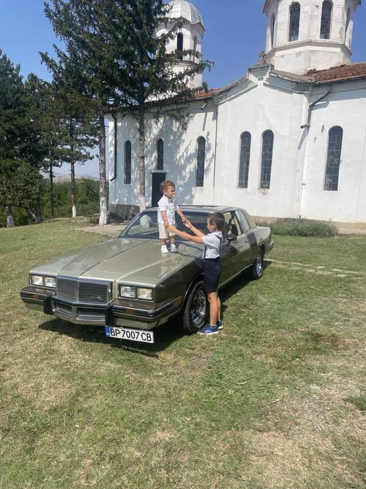 Ретро Автомобил под наем