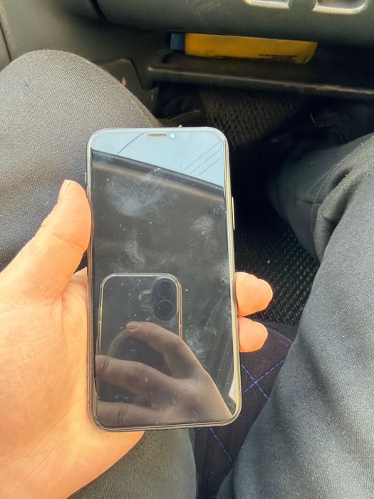 Продам Айфон 11 про