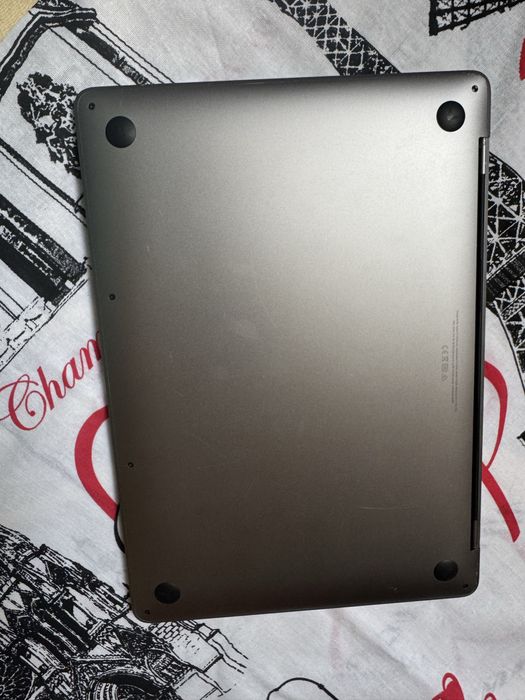 Macbook pro 13 м1