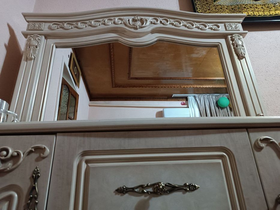 Mebel sotiladi komplekt