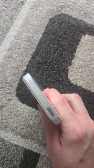 Iphone 5 (На запчасти/восстановление)