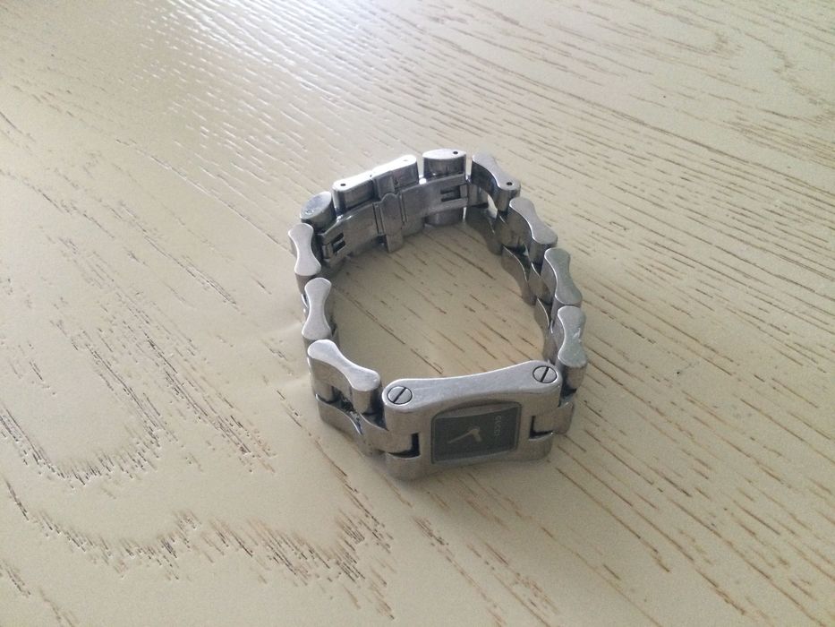 Часовник Гучи, дамски