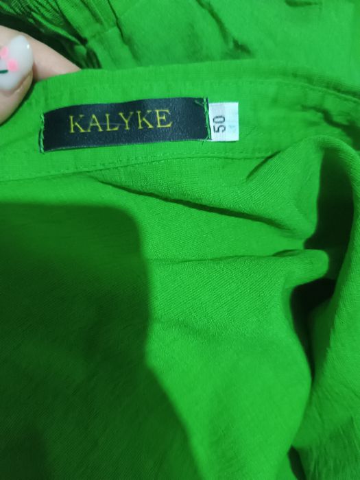 Костюм двойка,ярко зелёный