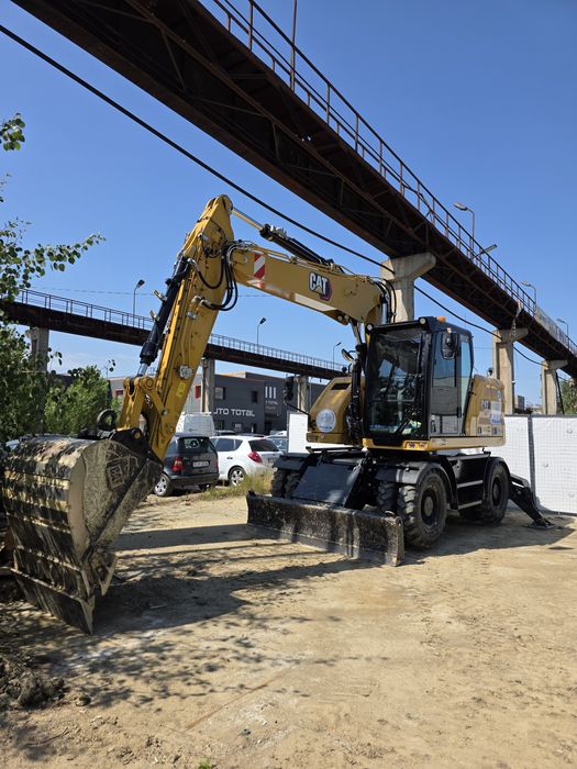 Inchiriez EXCAVATOR 16tone pe roti in Iasi si localitatii apropiate