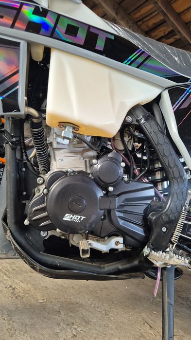 Мотоцикл shot  на  mb 300