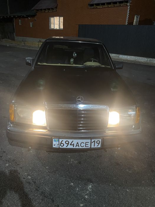 Мерседес бенз 124