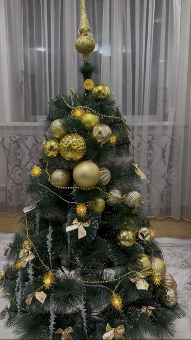 Елка искусственная