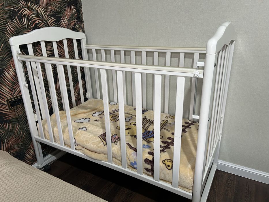 Продам детскую кроватка  манеж