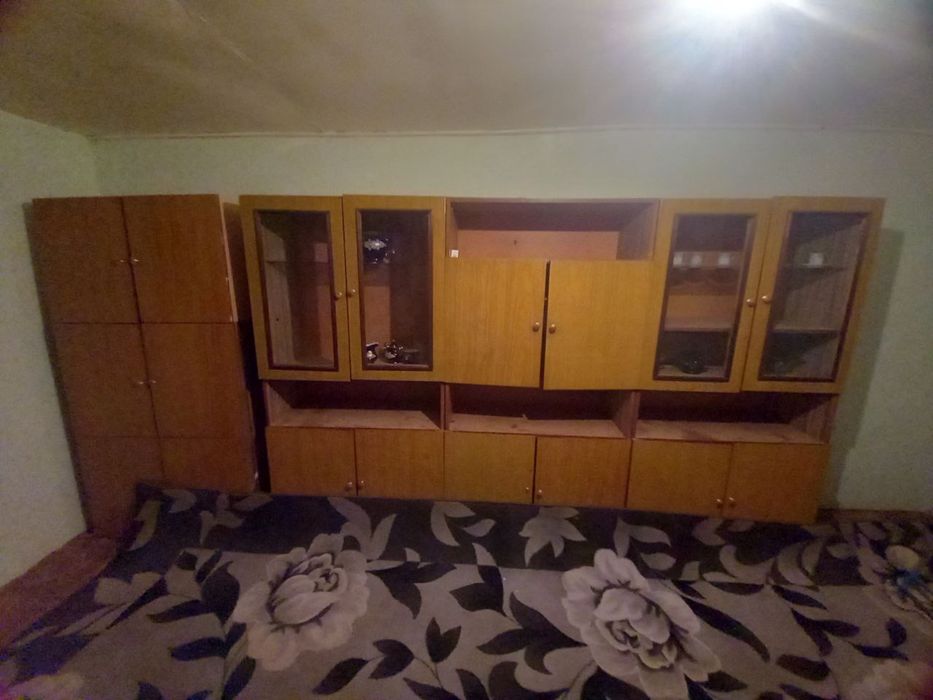 Мебель срочно продаю