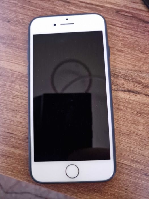 Iphone 7 red limited  edition 128 GB,Ios 15