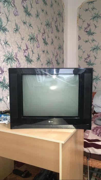 Продам телевизор