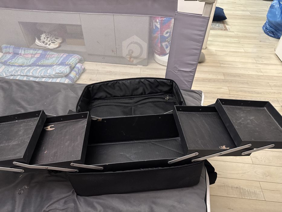 Сумка чемодан для визажиста