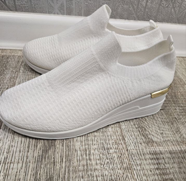 Слипоны модные женские