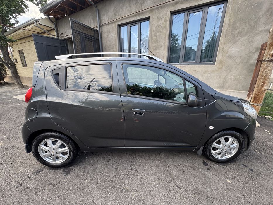Spark 2017 mokriy asfalt avtomat A/T 1.25