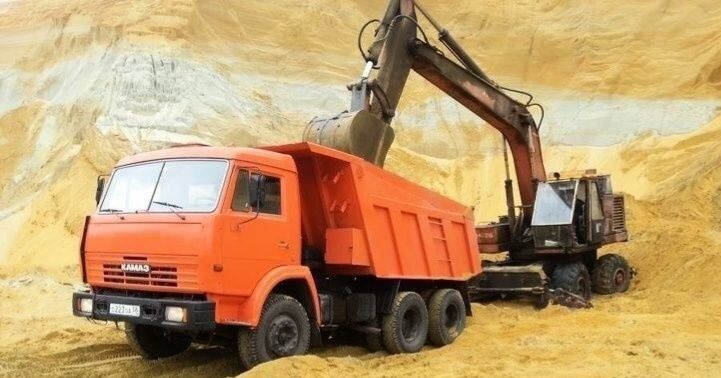 Услуги а/м Камаз 15 тонн  (земля, песок, глина, грунт, щебень,отсев, д