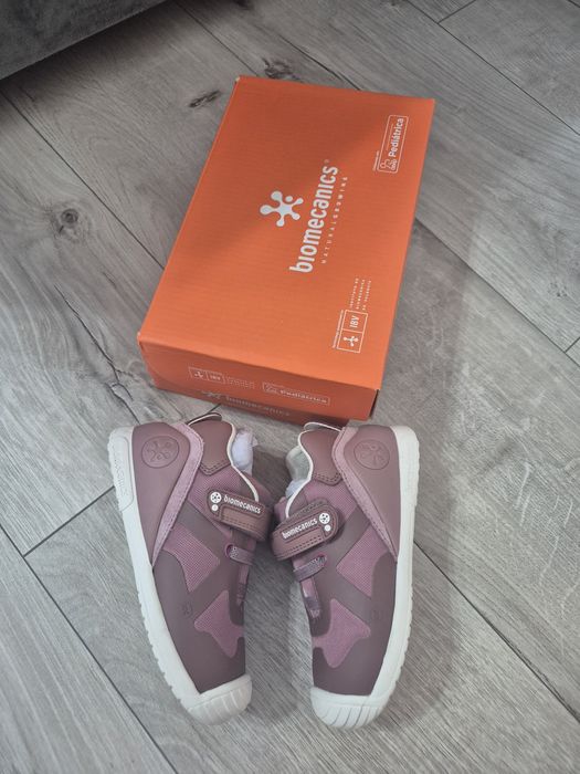 Adidasi Biomecanics 25, noi