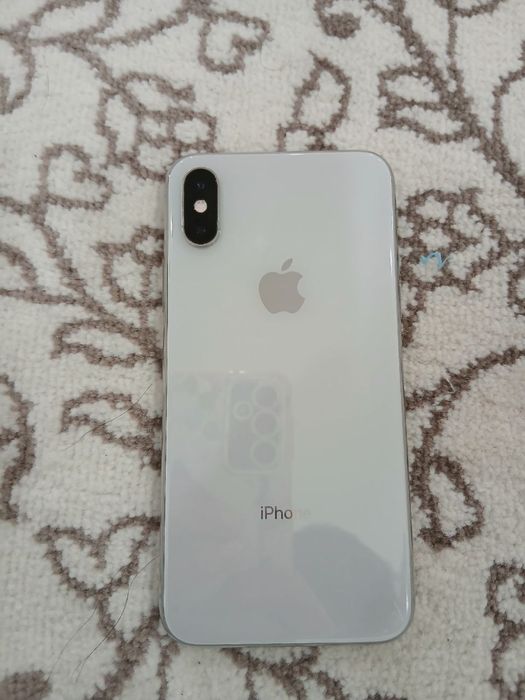 Iphone xs сотилади тел родной очилмаган