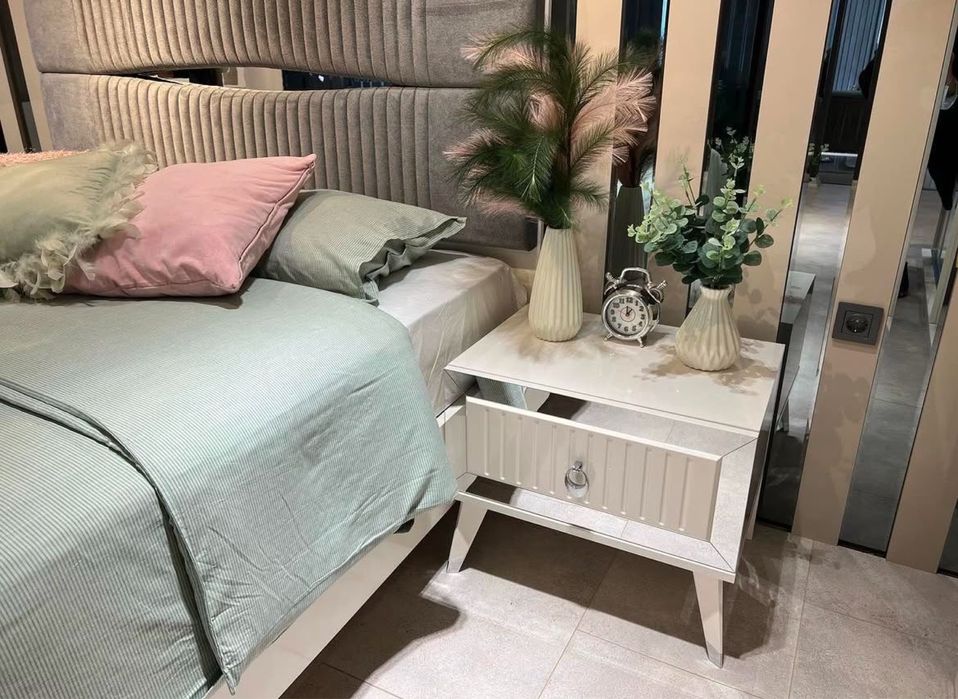 Продам спальный гарнитур