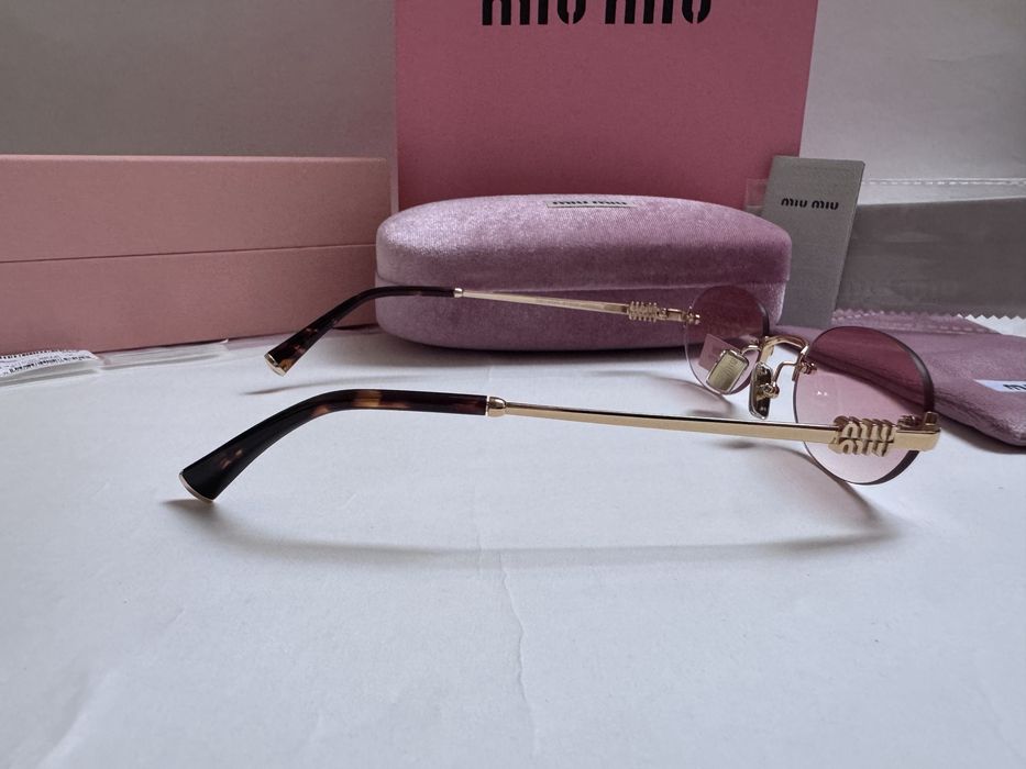 Ochelari de soare Miu Miu Oval-Rimless SMUA54 51-20 140, Noi
