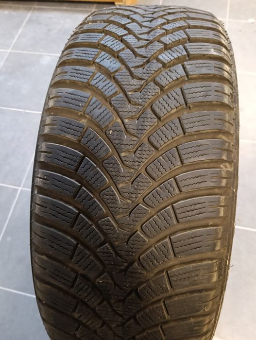 Anvelope iarna 205 55 16 Falken