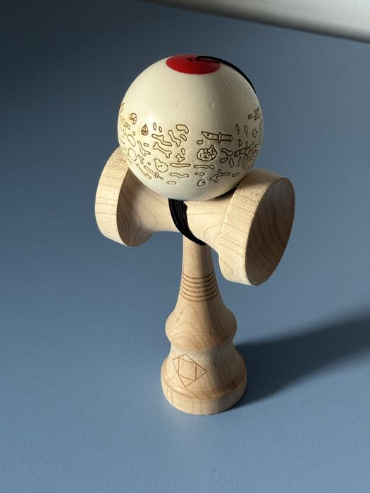 Vand Kendama Lotus + Okendama in stare buna