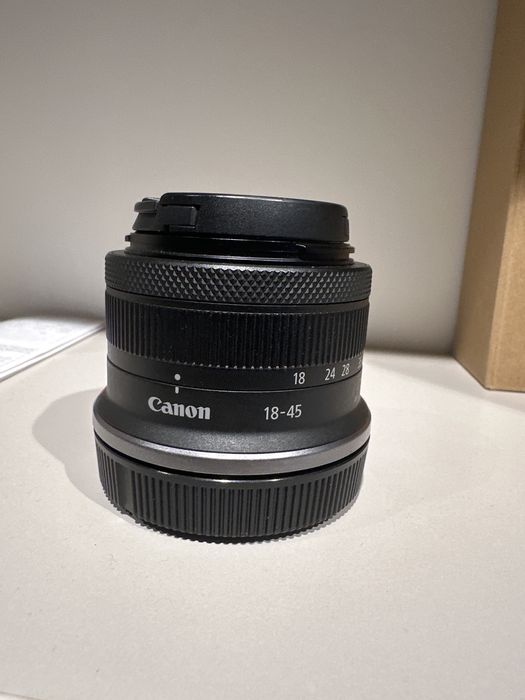 Kit 2 obiective Canon In stare perfecta 18-45, 55-220