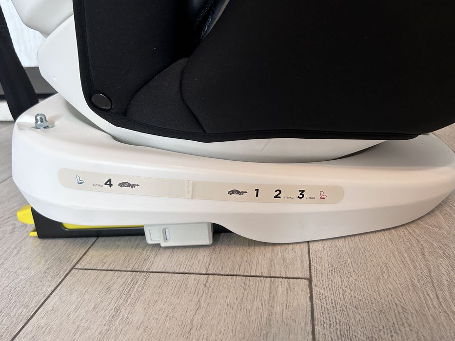 Scaun Lionelo Bastiaan 4 in 1, rotire 360, isofix, 0-36 kg